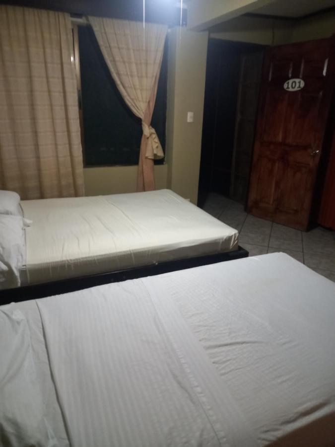 House Of The Macaws Bed & Breakfast ตาร์กอเลส ภายนอก รูปภาพ